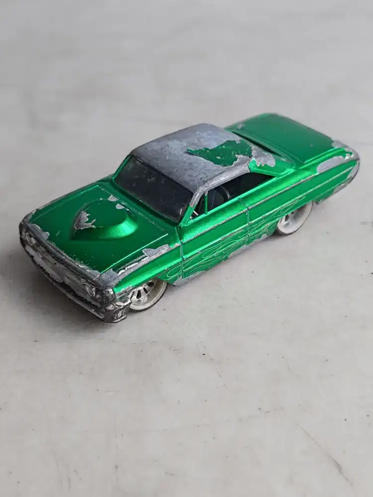 Hot Wheels Ford Galaxie 500 Custom Classics Skala 1:50 hijau RARE JUNK