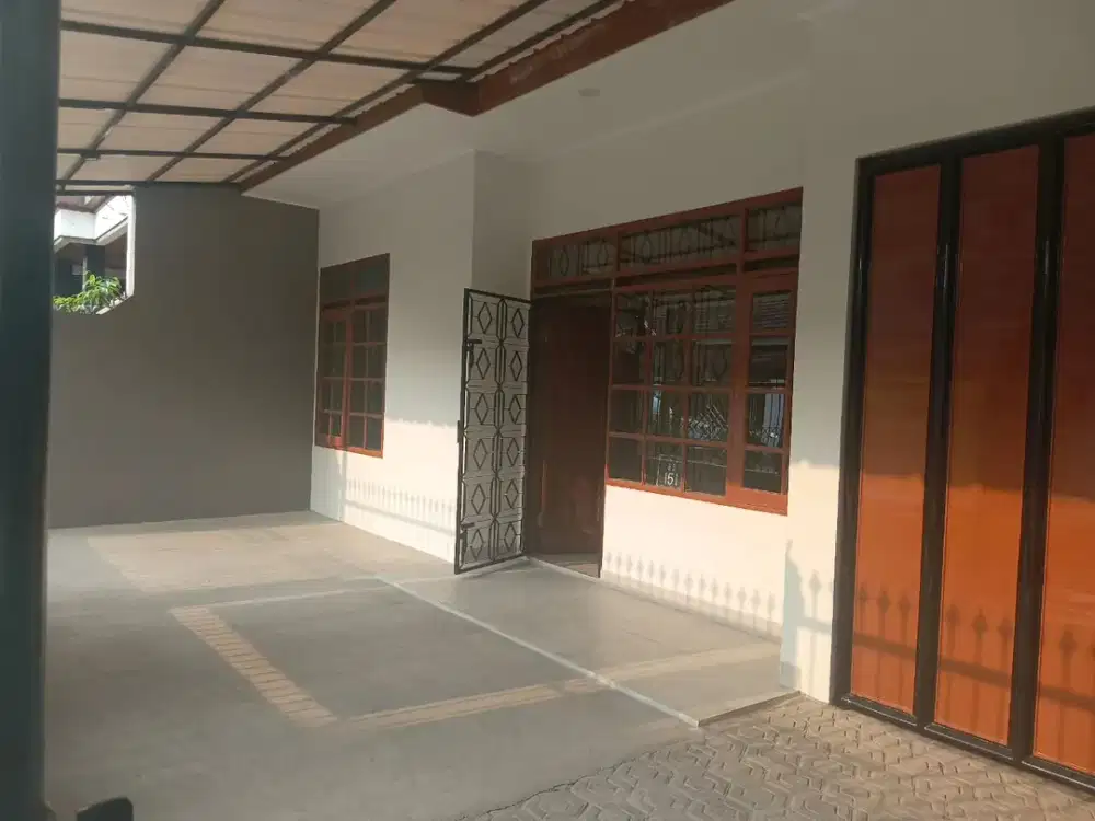 Rumah Bagus Siap Huni di Taman Kopo Indah 1