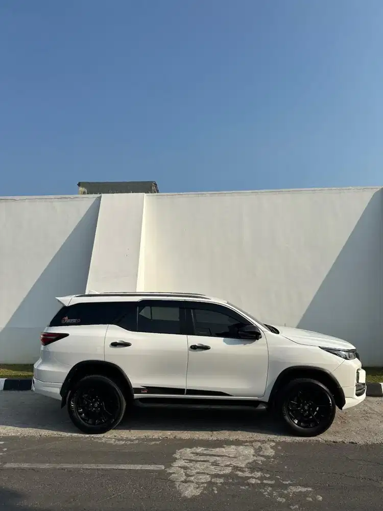Portuner 2.8 GR putih