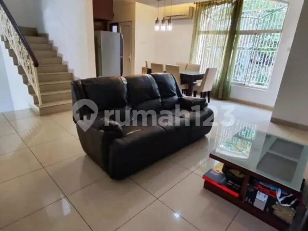 Disewakan Rumah Johar Golf Pik1 Semi Furnish Uk 8X18 Ready