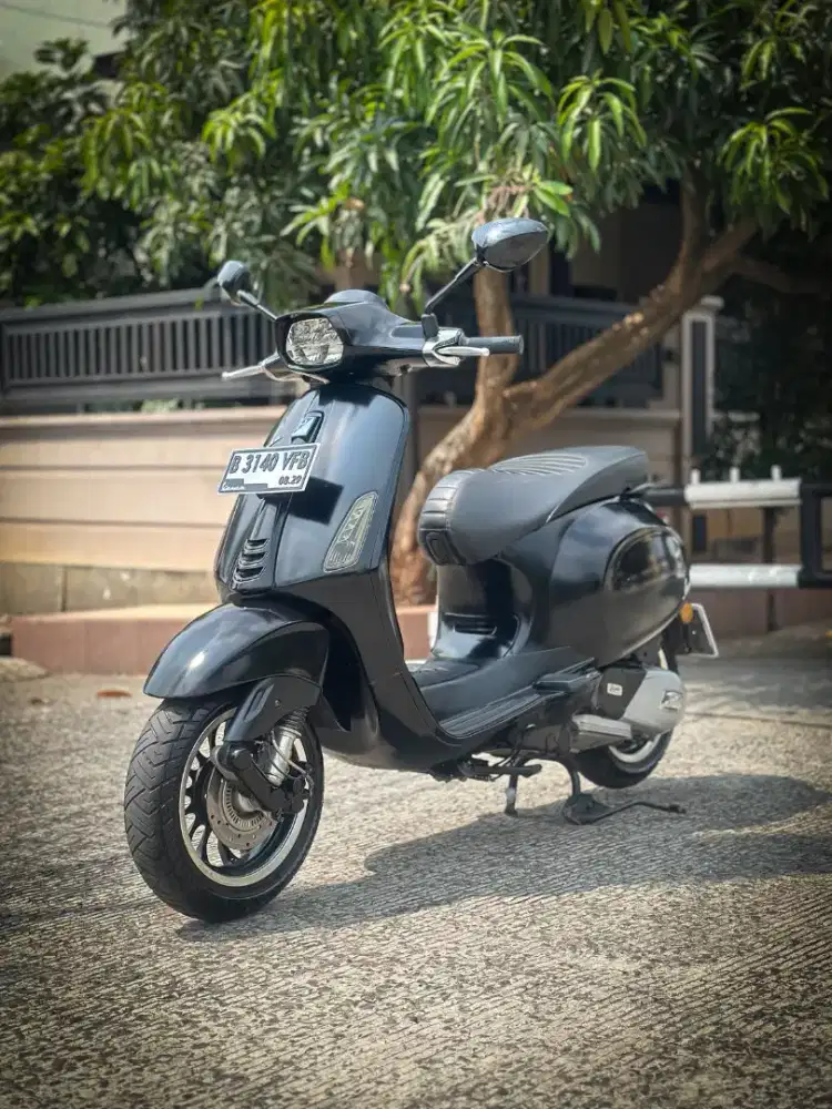 PIAGGIO VESPA SPRINT LIMITED NOTTE 2019