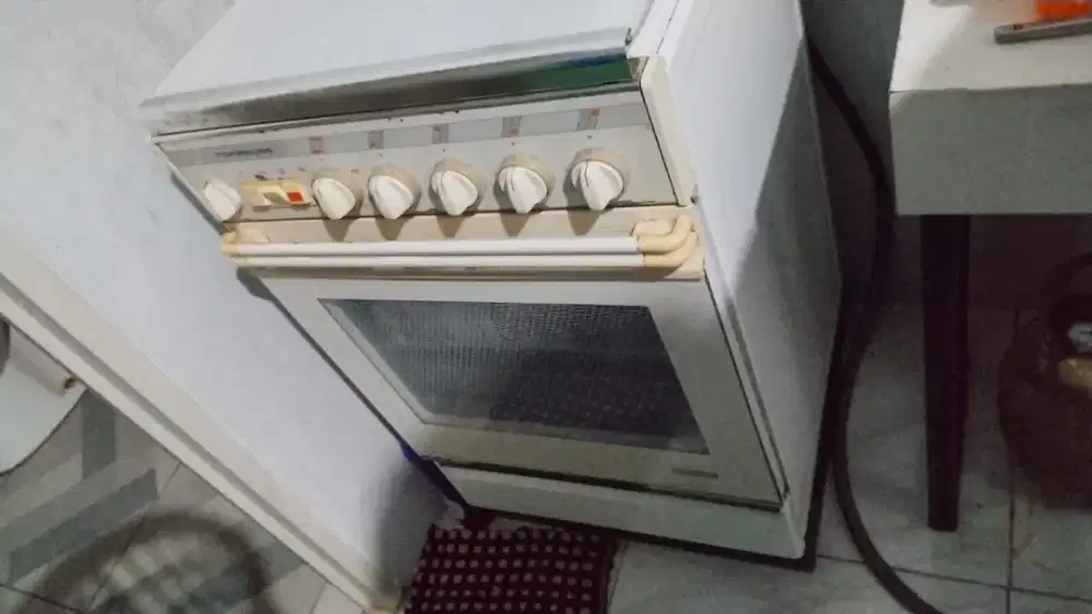 Kompor sesuai di foto