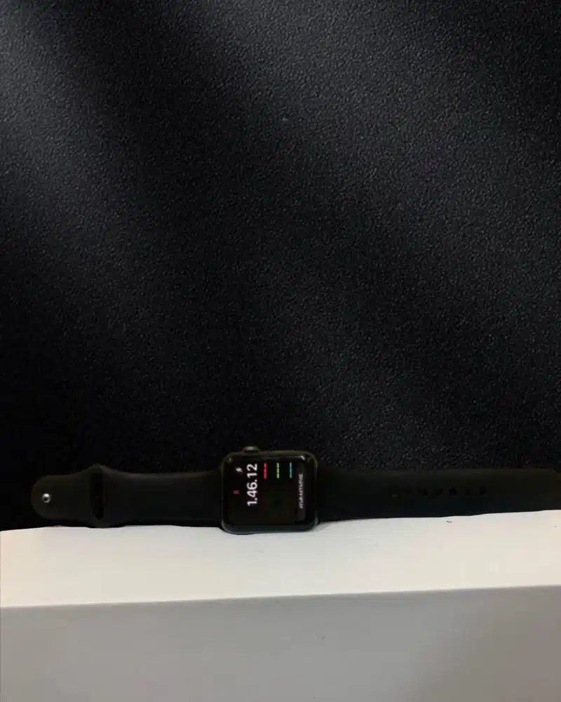 Second Like New Apple Watch Series 3 42 MM Inter