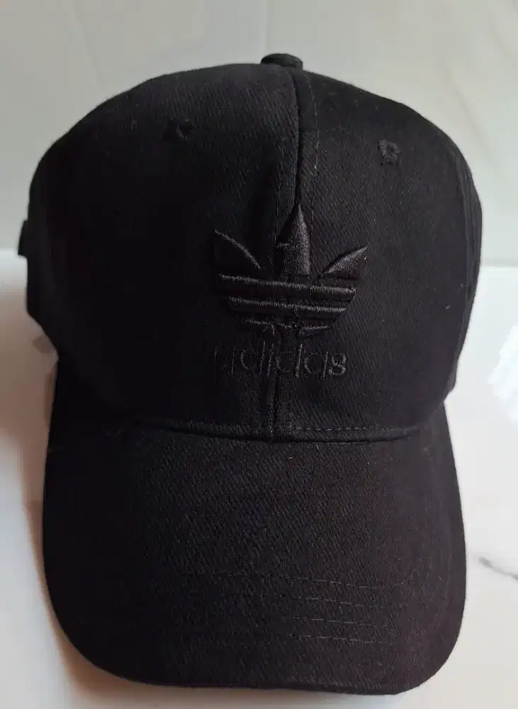 Topi Baseball Adidas