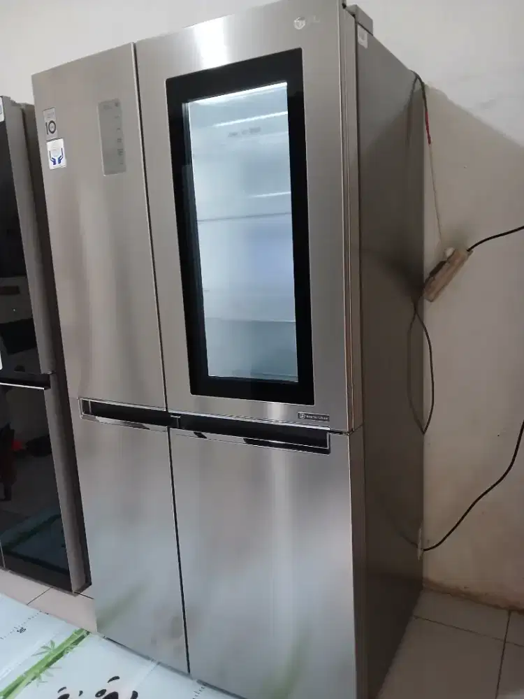 dijual kulkas 3pintu side by side merk LG tok tok normal