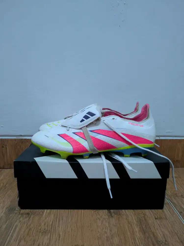 Sepatu Bola Adidas Predator Accuracy Original, UK 43 (27.5cm)