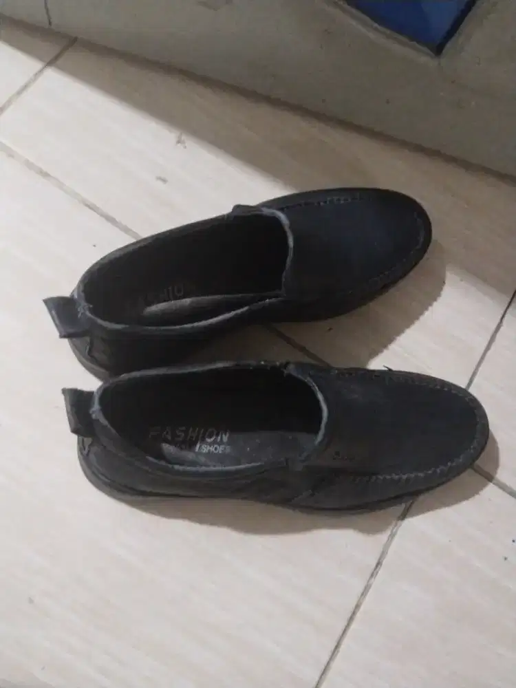 sepatatu bekas sz 39