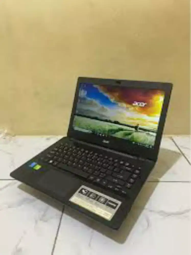 LAPTOP ACER E5-471G CORE I5-4010M NVIDIA GT820M 2GB