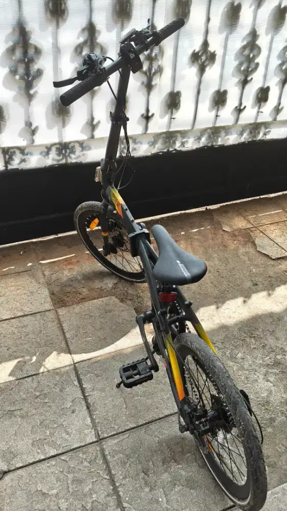 Sepeda Lipat Element Ecosmo 8 Speed Reggae Black HIDROLIK