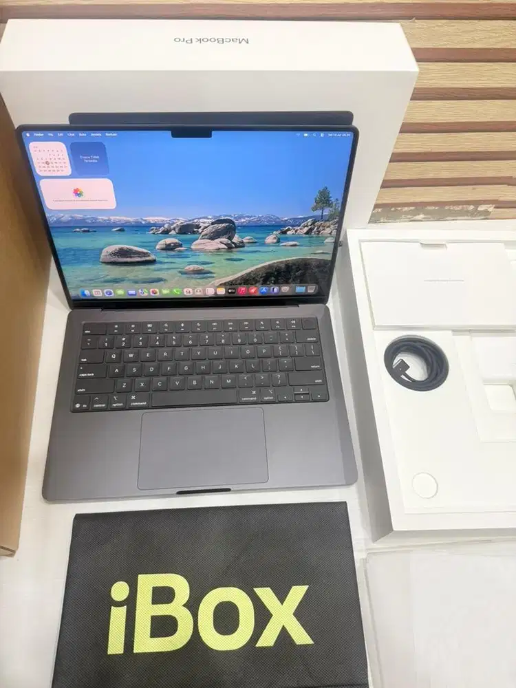 Macbook pro M4 pro 24/512gb 14inch Bnob Garansi iBox july 2027