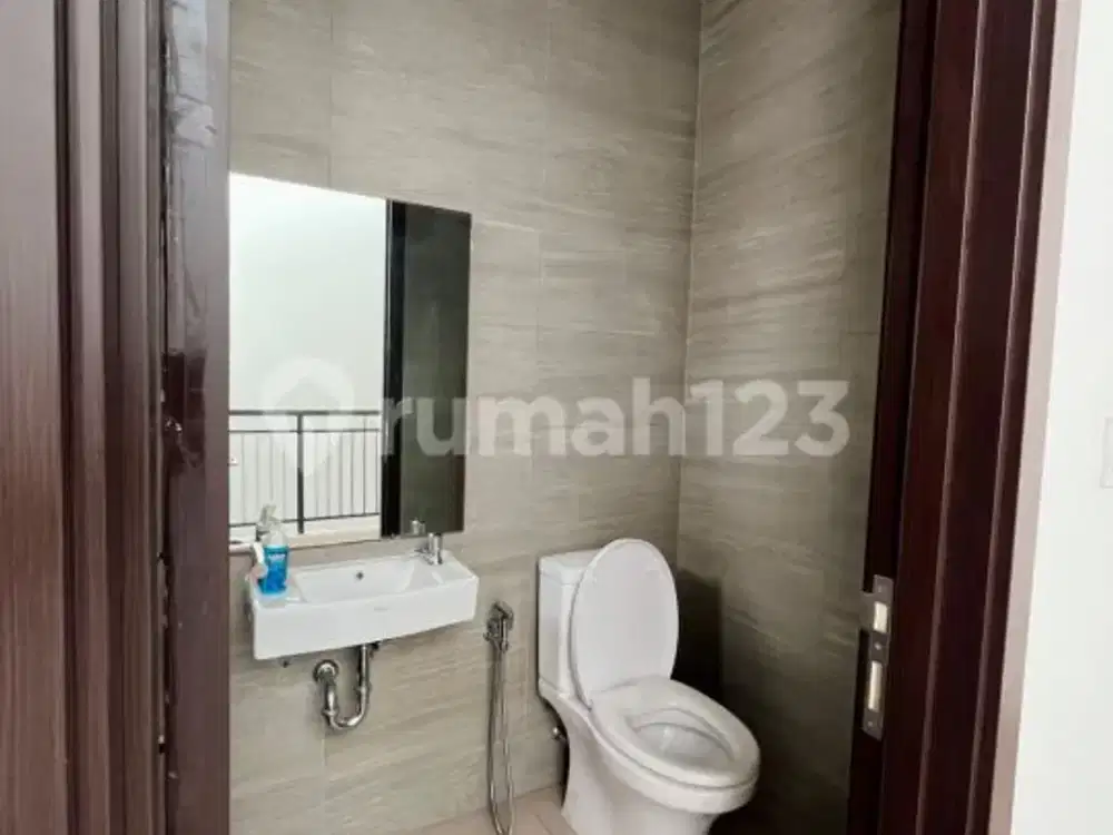 Disewakan Rumah 2Lt Cluster Denver Uk 4X15 Furnish Ready