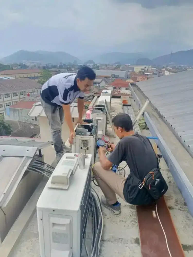 Service AC bongkar pasang AC