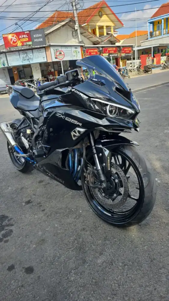 Zx25r 2023 non abs