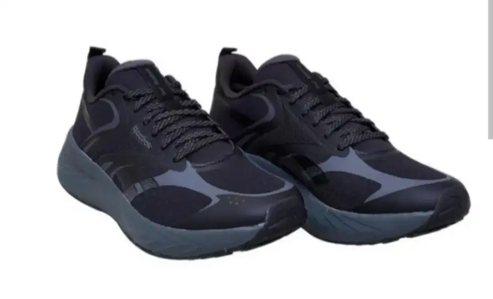 Sepatu running reebok energen tech plus 3