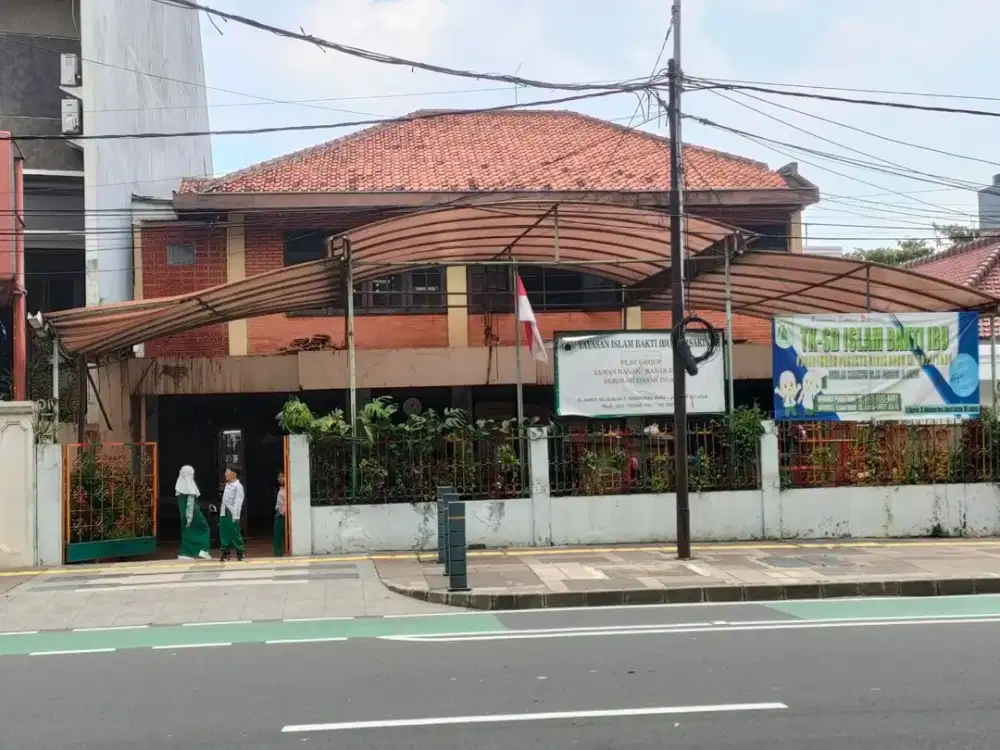 lokasi properti ini sangat strategis incaran para investor atau pengusaha, peilik langsung jadi mudah transaksinya