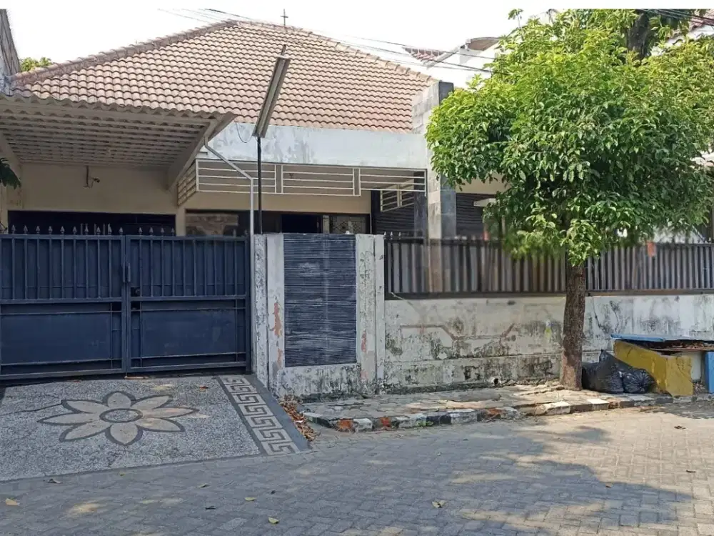 Dijual Rumah Full Bangunan 2 Lantai di Manyar Kartika, Surabaya