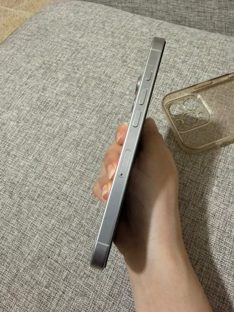 Iphone 16 pro 256gb blibli