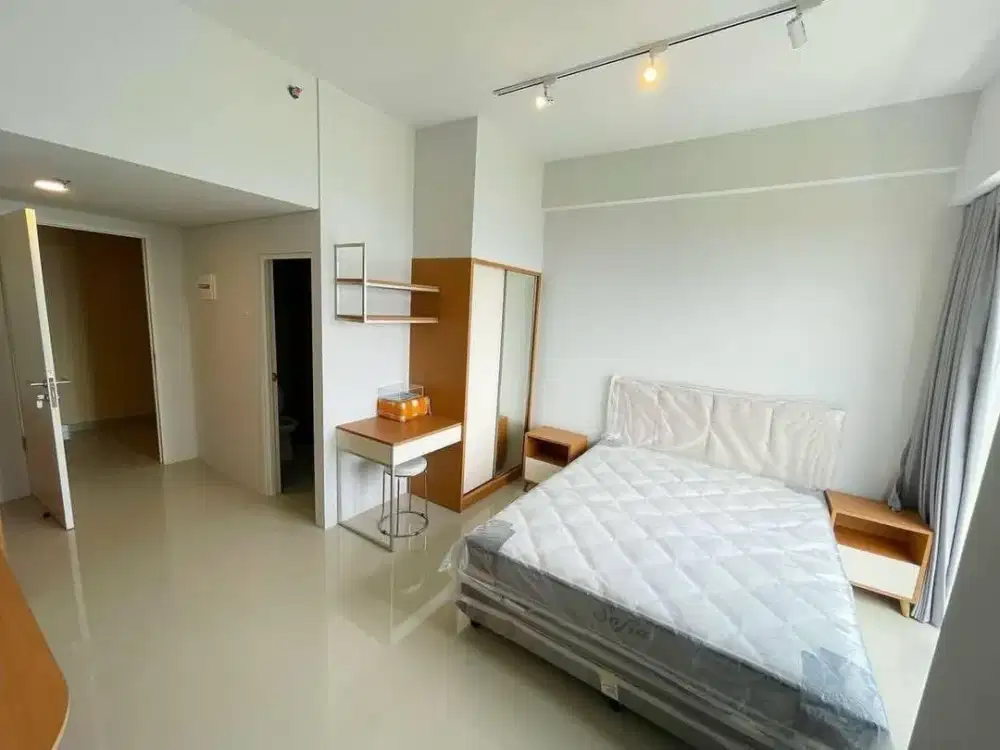 APARTEMEN UC TOWER DENVER_Lantai 29, Ada Balkon_  Tipe Studio Special_Hadap Selatan View City Full Furnish