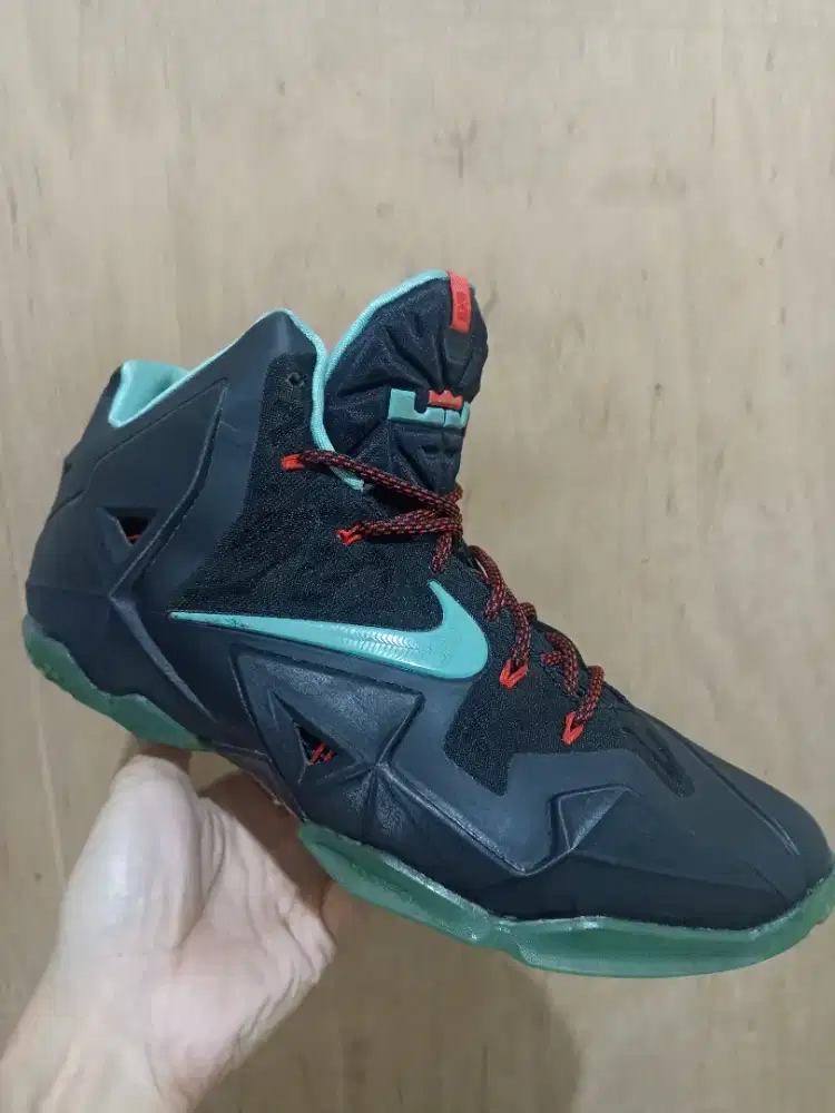 SEPATU NIKE LEBRON 11 DIFFUSED JADE SIZE 45