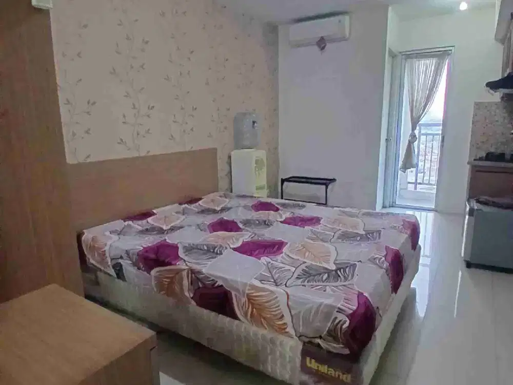 di sewakan type studio fullfurnish tower Dahlia bassura city apartemen jakarta timur