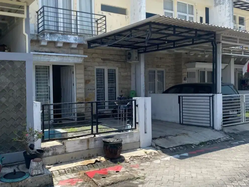 Rumah Di Greenlake Wonorejo Surabaya 2 Lantai Modern Minimalis