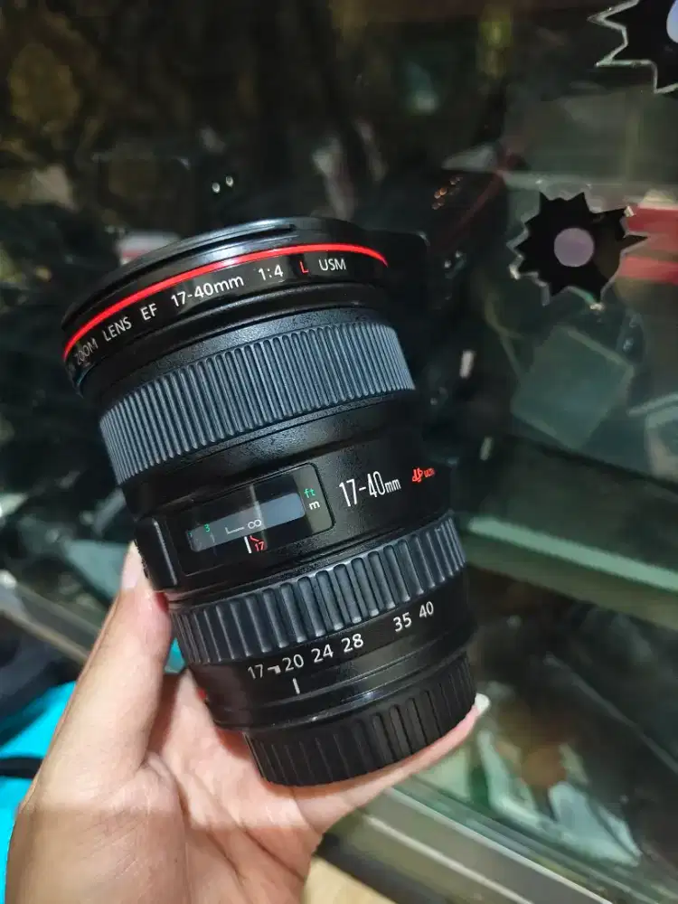 Lensa Canon 17-40mm f4 L USM mulus