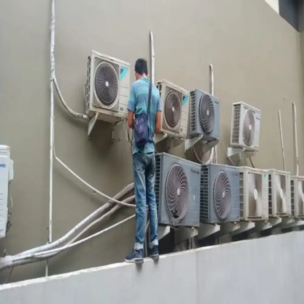 Service Ac,Kulkas,Pompa Air,Mesin Cuci dan Bongkar Pasang AC.