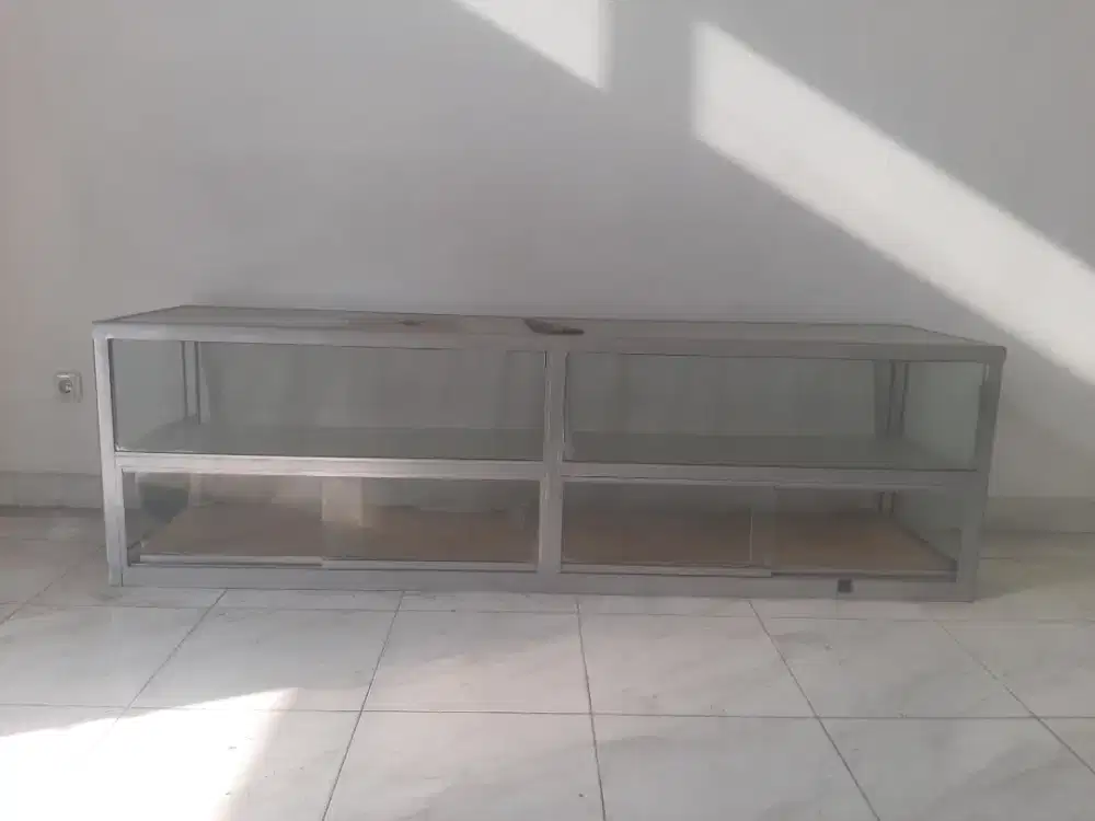 Etalase 2 susun bekas warteg