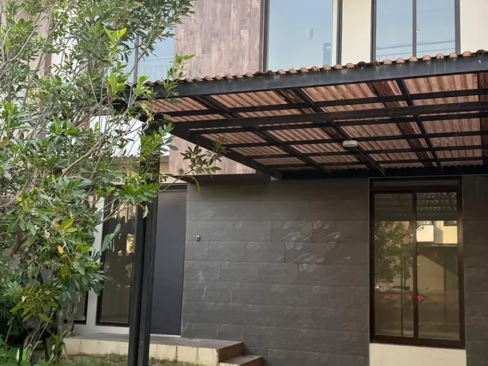 Rumah 2 Lantai Bagus Terawat Siap Huni Strategis di Simakirana Kota Baru