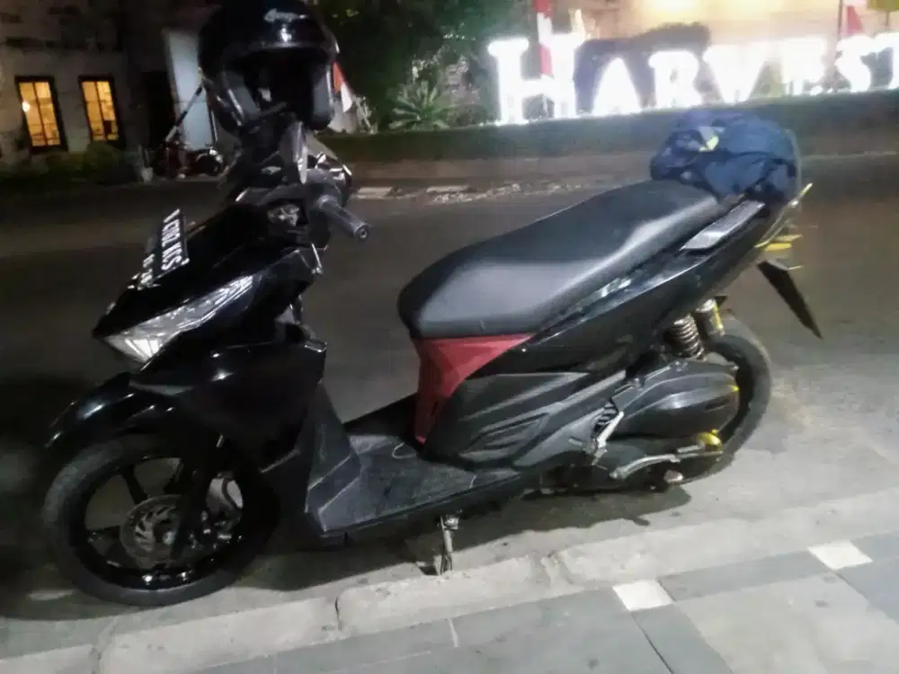 Dijual Honda Vario 150 thn 2016 pjk hidup