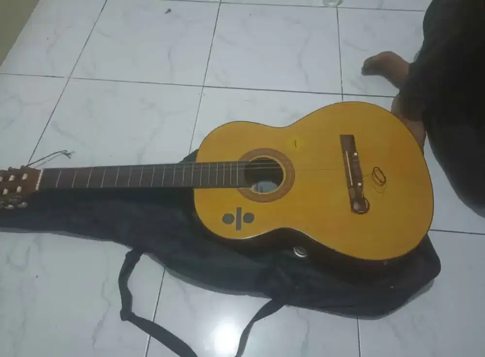 gitar yamaha bekas