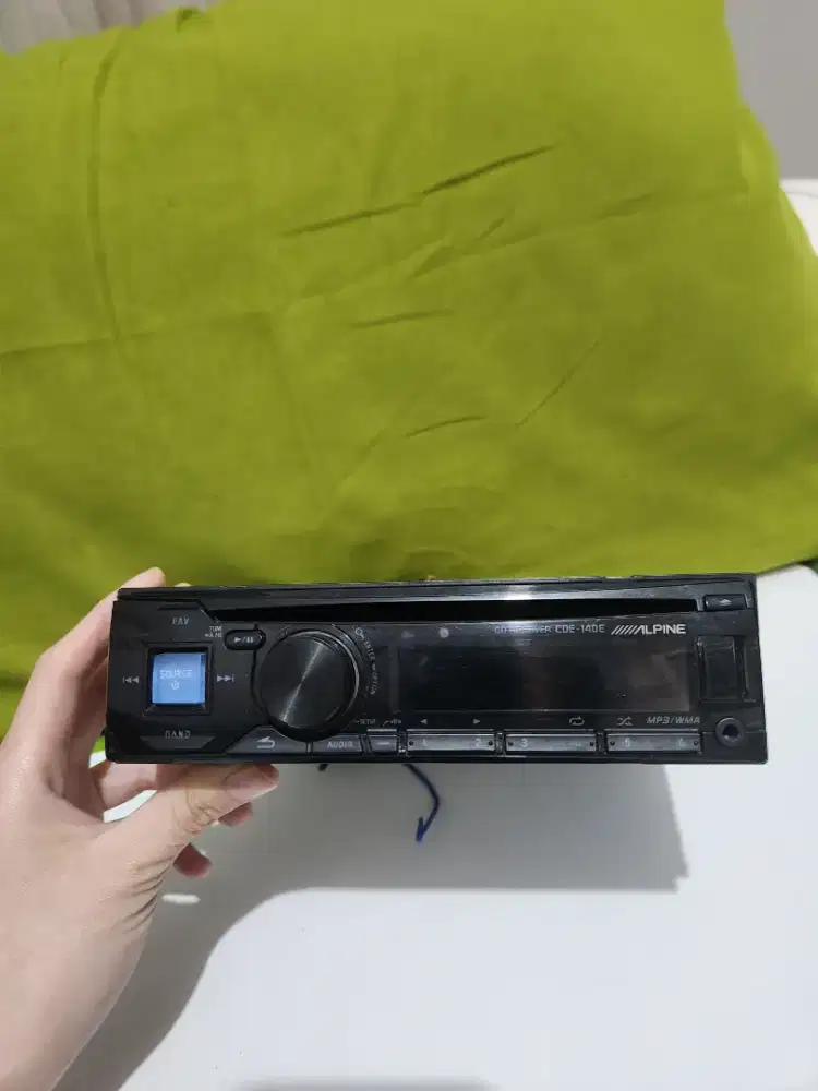 Head Unit Alpine CDE-140E Ori – Lepasan Mobil Pribadi Suzuki Splash