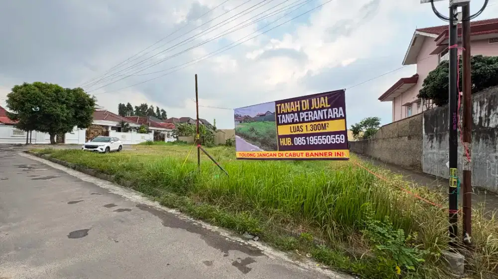 Tanah Lapang 1300M² Posisi Hook Kawasan Strategis Tengah Kota