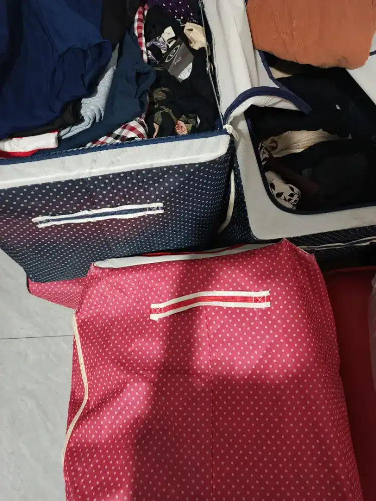 Dress, Atasan, Celana Jeans wanita Preloved