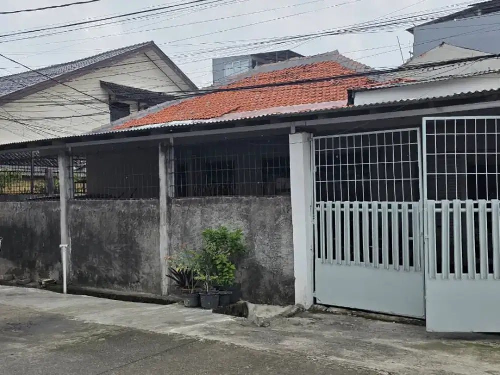 Rumah Hoek  di Kapuk Cengkareng Bisa Untuk Usaha