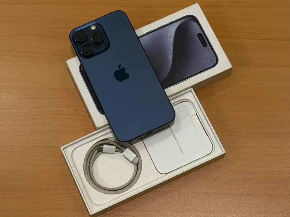 iPhone 15 Pro Max 256GB iBox BH84% Invoice Terlampir