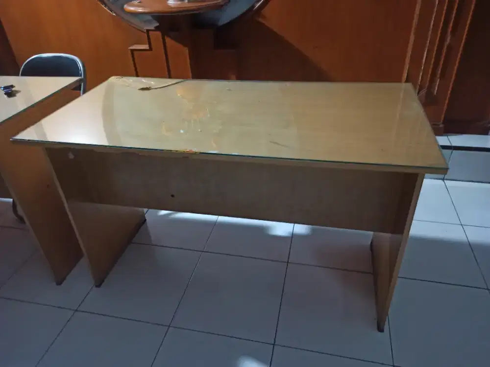 Meja Tulis/ Meja Kantor/ Meja Kerja Laci Lemari Kunci