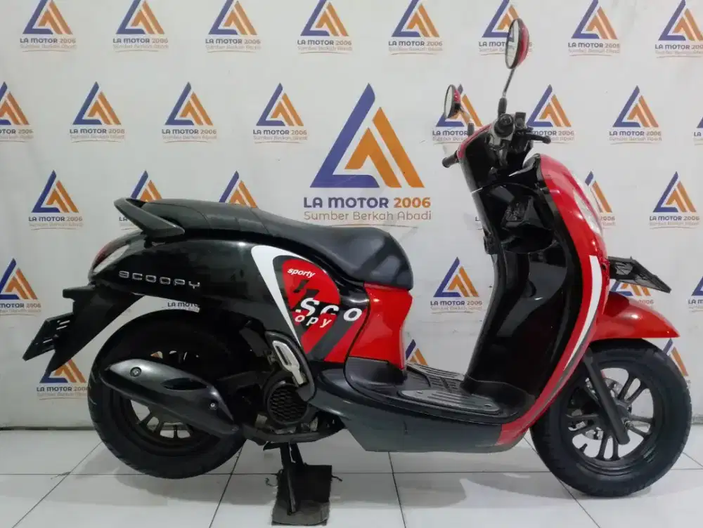 MULAI 500RB DP SCOOPY SPORTY 2021 (KREDIVO/SPAYLATER/CC 0%)