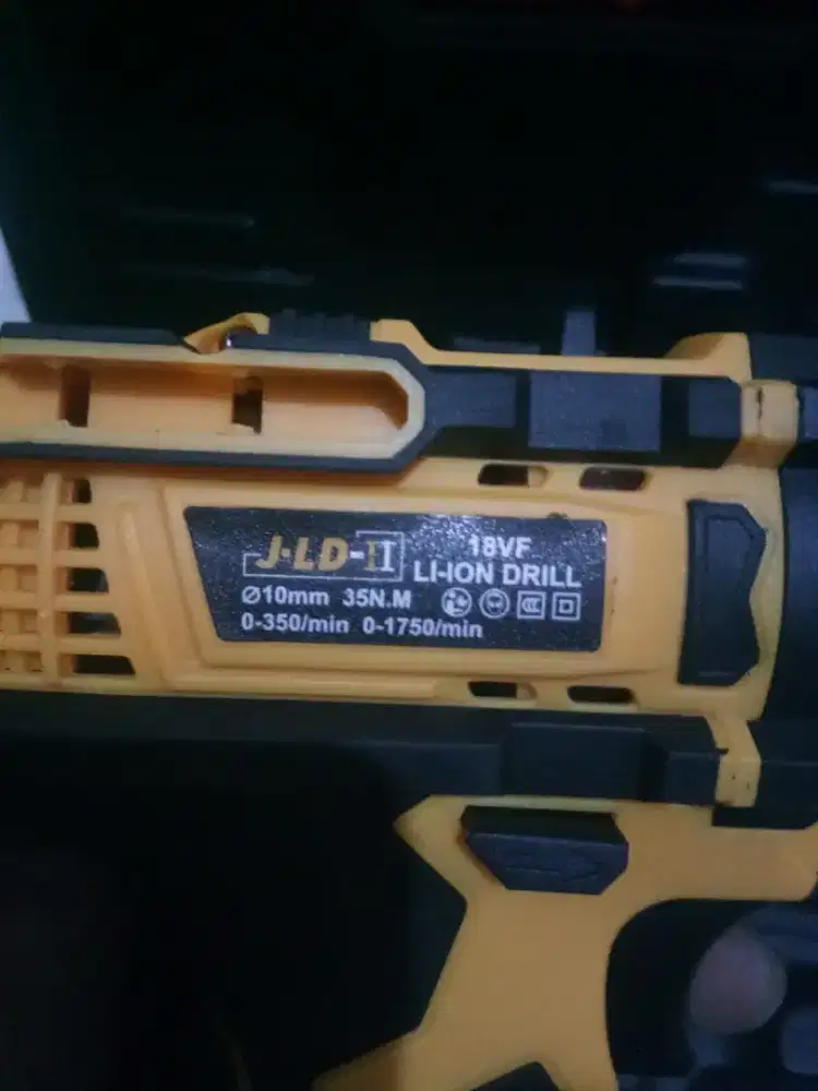 Mesin bor 35nm, 2 batre 18v