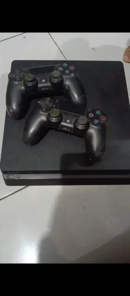 PS 4 Second, mulus.. Blm pernh Service 1 TB