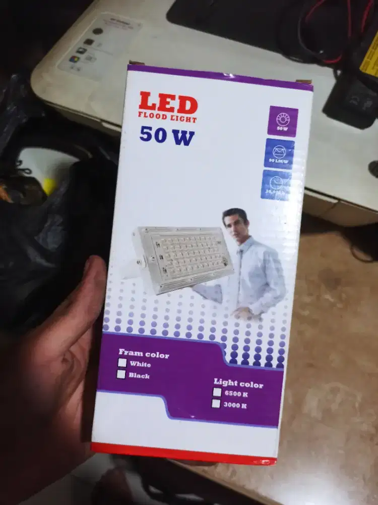 Lampu sorot - Lampu Dekorasi - Lampu Taman AVERA 50 Watt