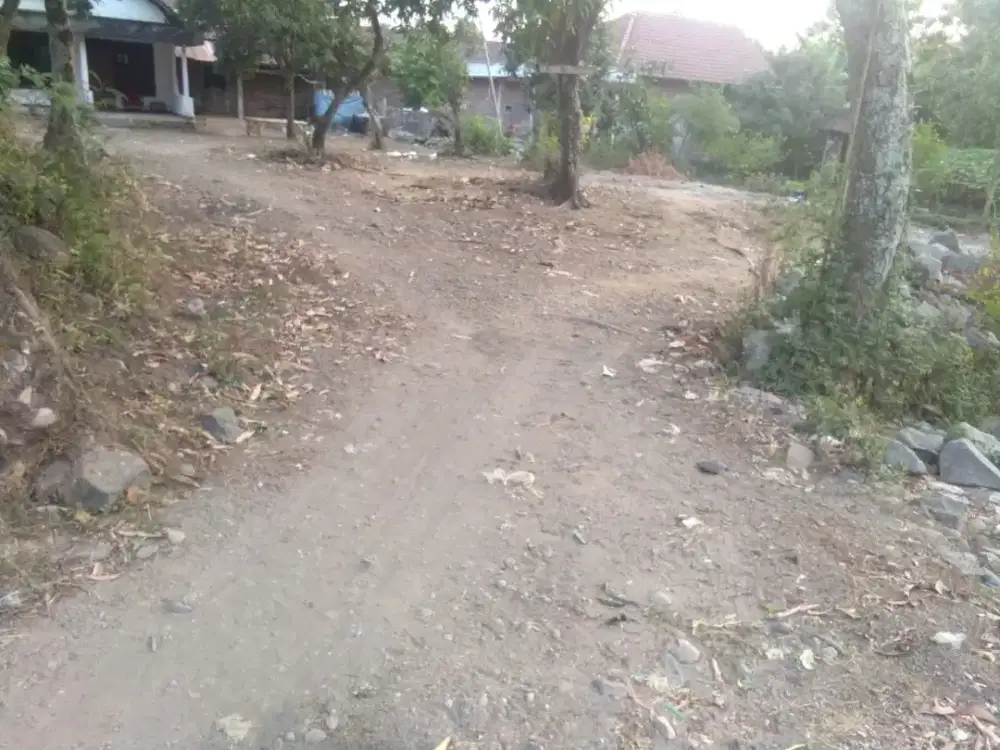 DI JUAL TANAH PEKARANGAN (SHM)
