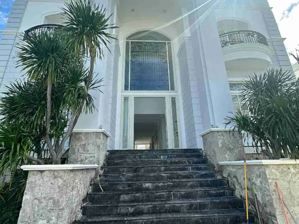 Dijual Rumah Mewah Araya Tahap 1 Galaxi Bumi Permai Surabaya Timur Modern Classic House Row Jalan Kembar