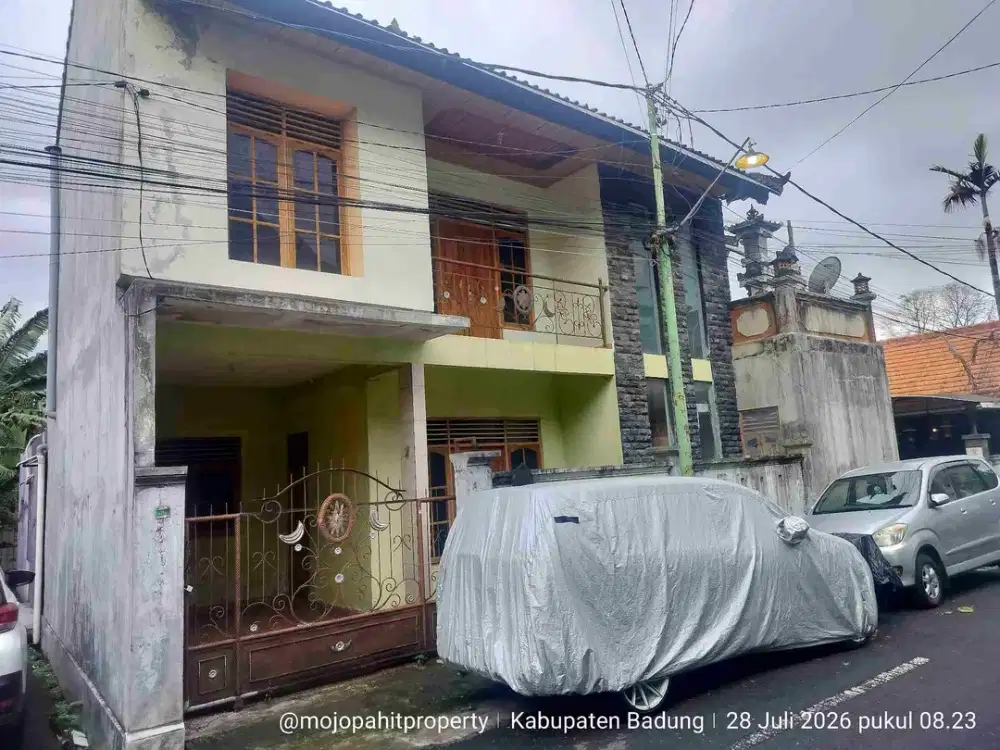 Di jual rumah lantai II di perumahan Tegal jaya jl wy gebyak Kerobokan kaja Kuta Utara deket Tiara Gatsu Barat