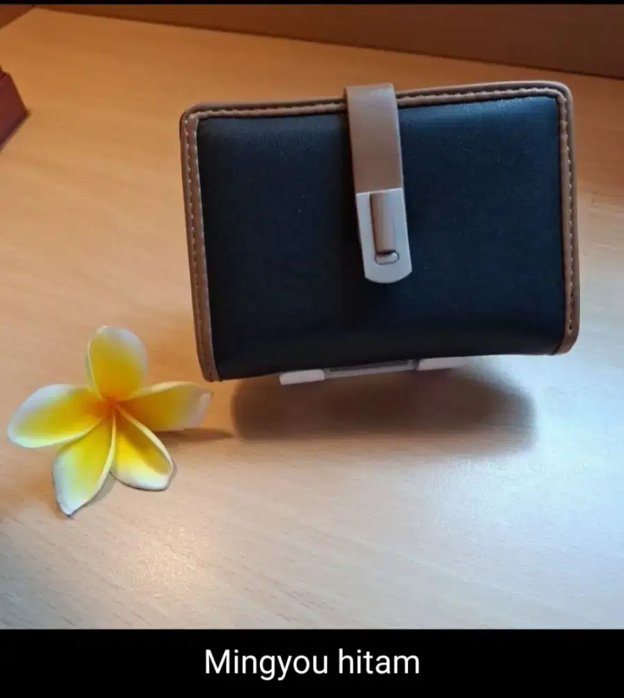 Dompet kecil wanita