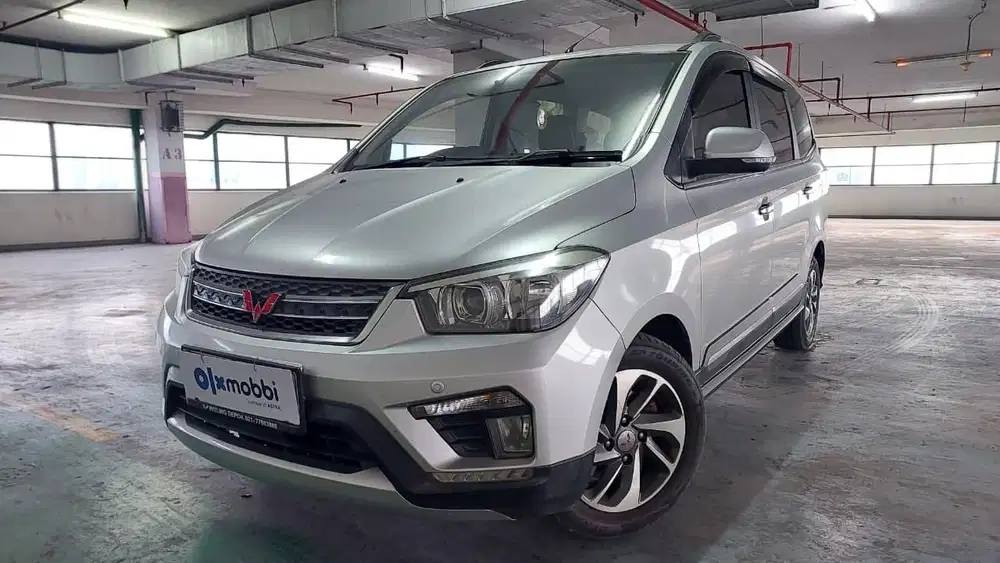 TDP 1 JUTA Wuling Confero S 1.5 L Bensin-MT 2019 Silver CTIFB