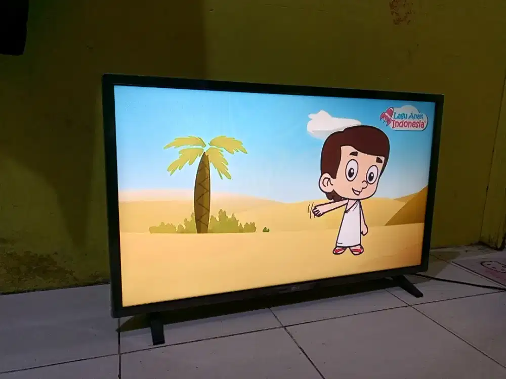Dijual cepat LED tv LG 32 inci kondis normal tinggal pakai