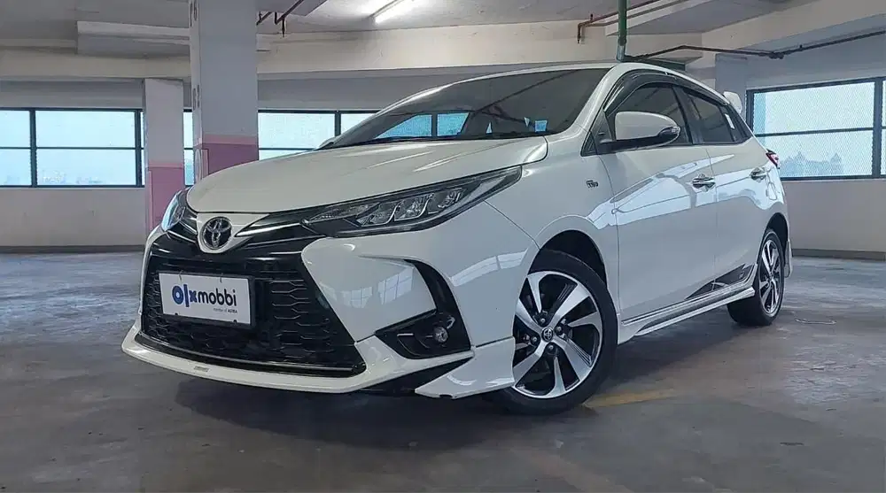 TDP 1 JUTA Toyota Yaris 1.5 GR Sport Bensin-AT 2022 Putih CHFSB