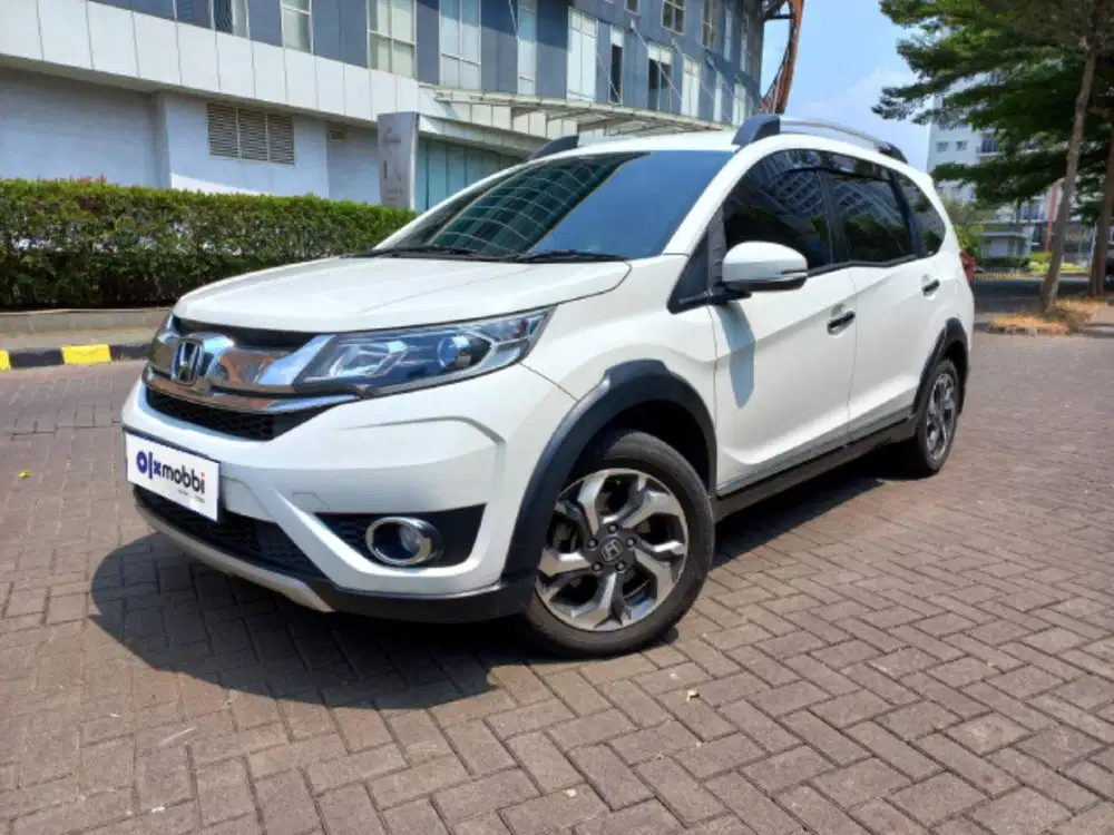 TDP 1 JUTA Honda BR-V 1.5 E Bensin-AT 2018 Putih CSYPB