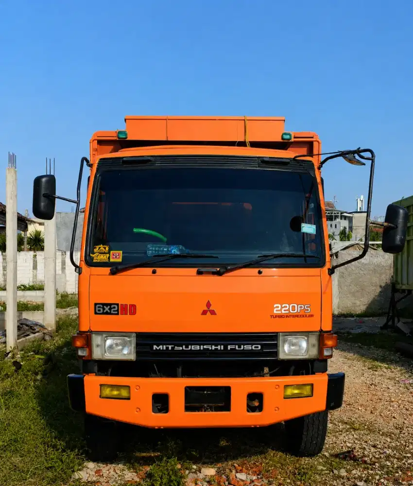 Fuso Tronton 2009  ( 6 X 2 )  Bak Panjang Ekspedisi